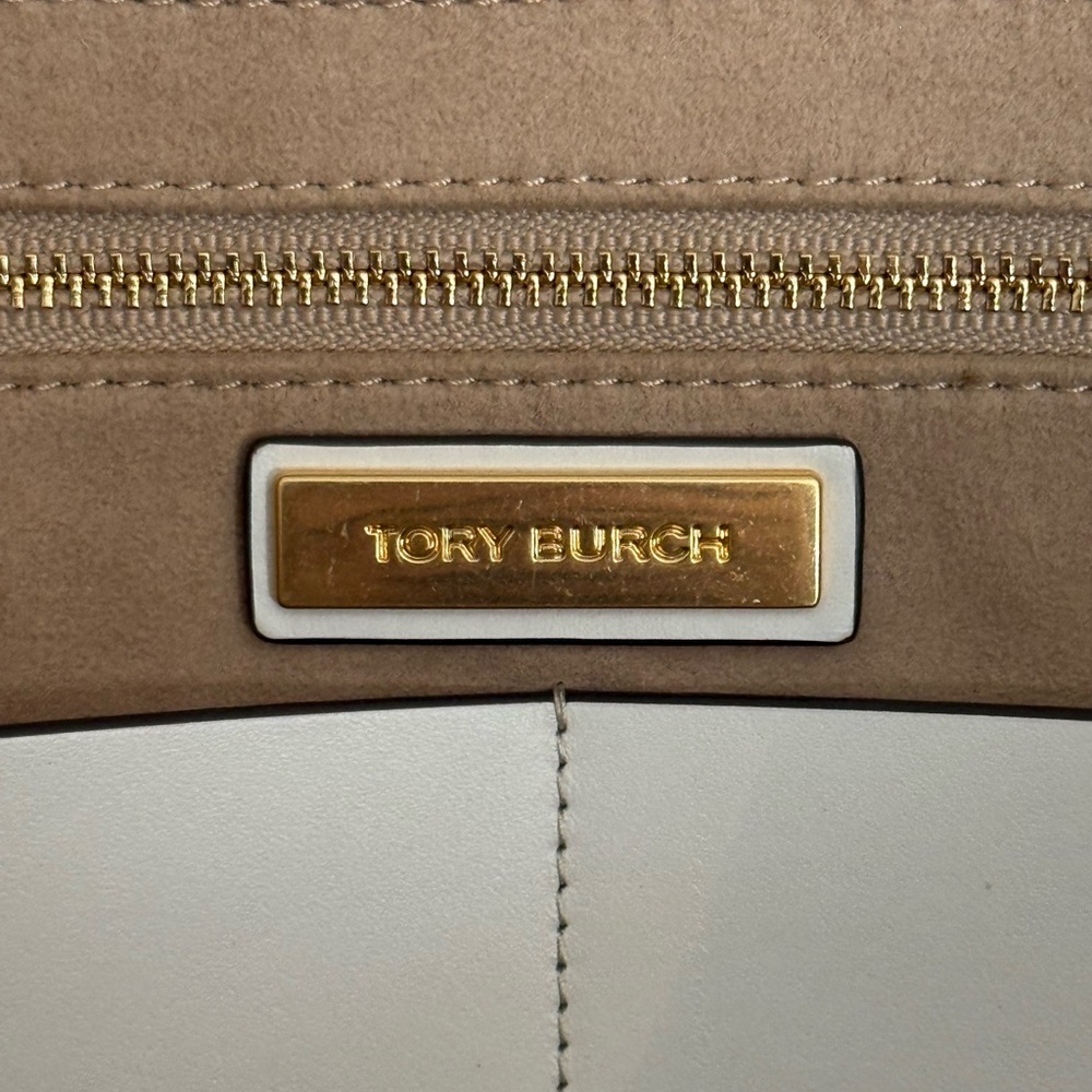 Tory Burch T Monogram Jacquard Embroidered Tote ~ EUC w/Dust Bag Included - Picture 13 of 14